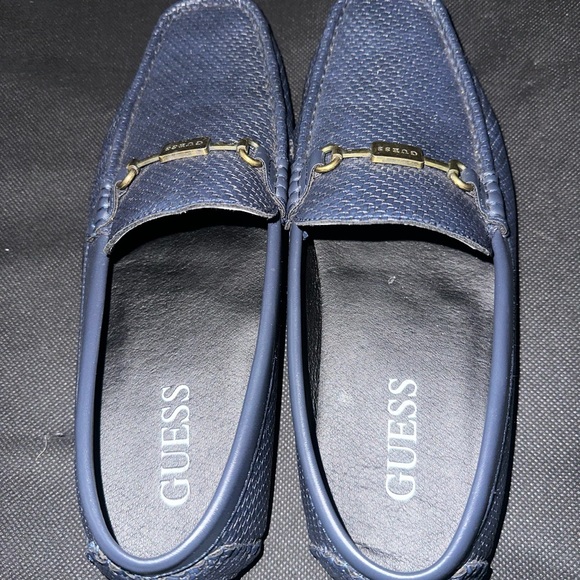 GUESS Men's Textured Navy Loafers - Picture 1 of 5